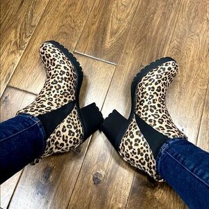 Leopard Print Boots | 7.5 | Never Worn